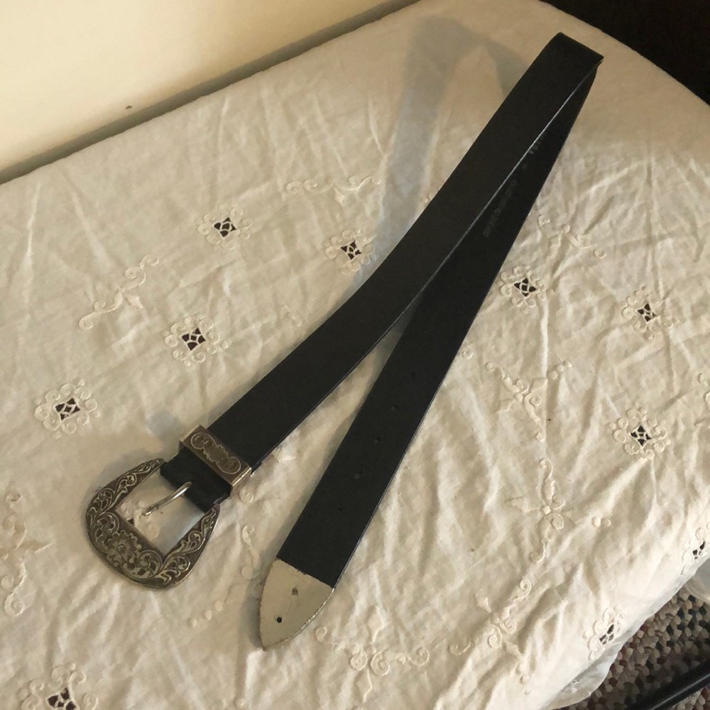 Women’s Genuine Italian Leather Silpada Belt.